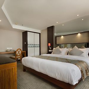 Deluxe Two-Bedroom Suite